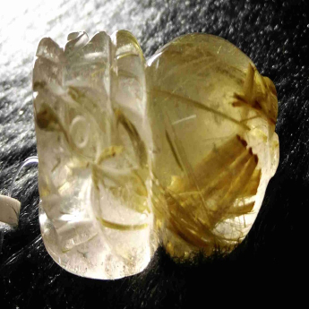 泰晶皮丘挂坠 规格/mm 重量 /克 编码 92202603