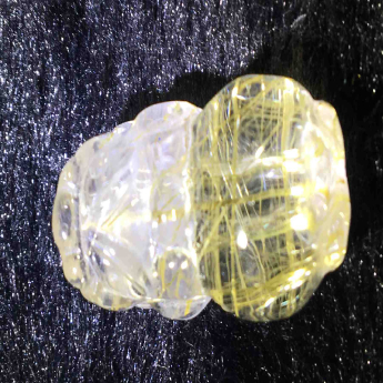 泰晶皮丘挂坠 规格29*16*13mm 重量 /克 编码 92202623