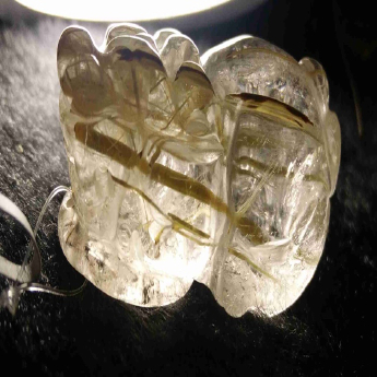 泰晶皮丘挂坠 规格/mm 重量 23.88克 编码 92202762