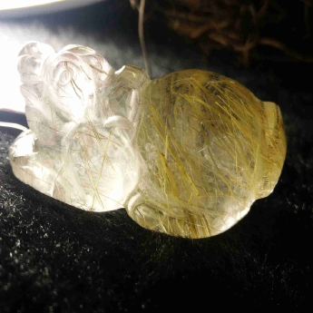 泰晶皮丘挂坠 规格// 重量 21.02克 编码 92202769
