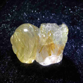 泰晶皮丘挂坠 规格29*16*15mm 重量 /克 编码 92202772
