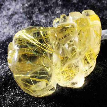 发晶皮丘挂坠 规格/mm 重量 21.99克 编码 92202818