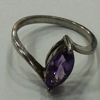紫晶马眼镶嵌戒指(12号)规格12号重量编号80000486