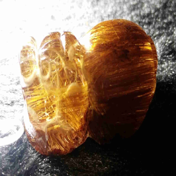 铜顺发皮丘挂坠 规格28*16*12mm 重量 10.3克 编码 92251743