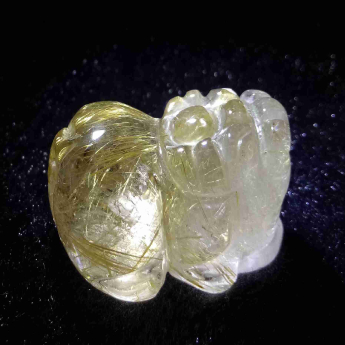 发晶皮丘挂坠 规格34.8*24.9*18mm 重量 26.57克 编码 92202863