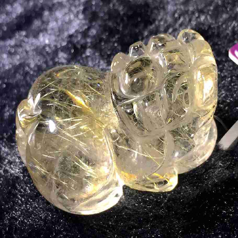 发晶皮丘挂坠 规格/mm 重量 29.36克 编码 92202882
