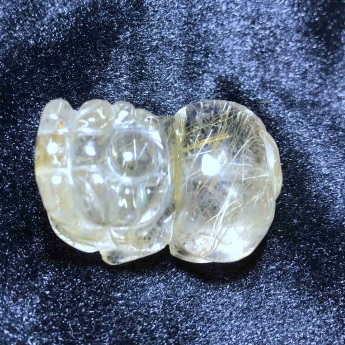 发晶皮丘挂坠 规格42*25*17mm 重量 29.69克 编码 92202910