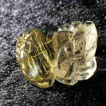 发晶皮丘挂坠 规格/mm 重量 20.23克 编码 92202924