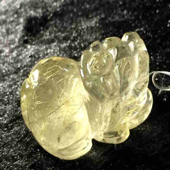 发晶皮丘挂坠 规格/mm 重量 22.05克 编码 92202944