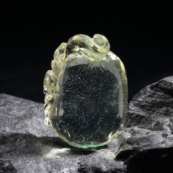 黄晶特色挂坠 规格21*29mm 重量 // 编码 93000318