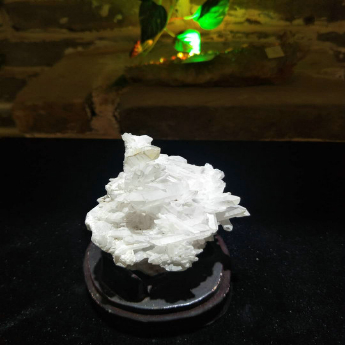 白晶簇 规格9*6cm 重量 0.26千克 编码 82900170