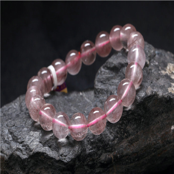 紫发晶圆形手链 规格8mm 重量 23.2克 编码 89000065