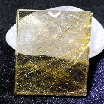 冰种金发晶长方形无字牌挂坠（29#茶） 规格59*36*10mm 重量 53.48克 编码 19000096