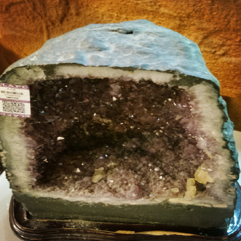 紫晶洞 规格41*25cm 重量 /千克 编码 10000348