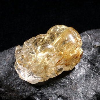泰晶皮丘挂坠 规格// 重量 // 编码 65000149