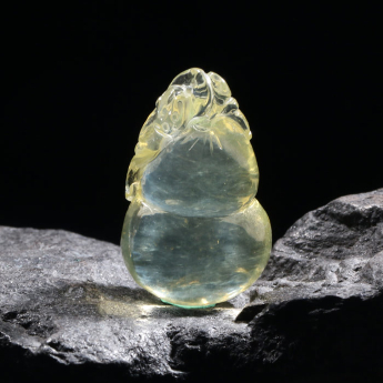 黄晶特色挂坠 规格21*35mm 重量 // 编码 93000966