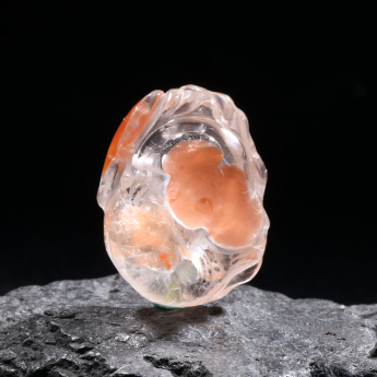兔毛特色挂坠 规格24*34mm 重量 // 编码 93000738