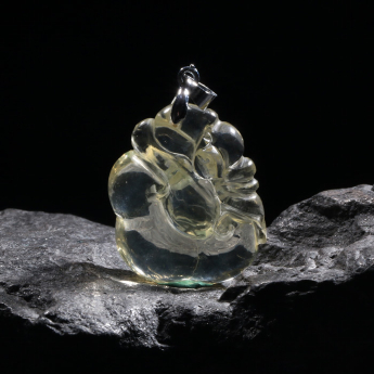 黄晶特色挂坠 规格24*29mm 重量 // 编码 93000812