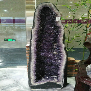 大紫晶洞（水晶大王收藏）规格重量编号10004399