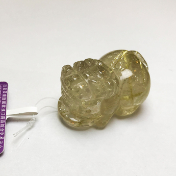 发晶皮丘挂坠 规格/mm 重量 16.98克 编码 92202948