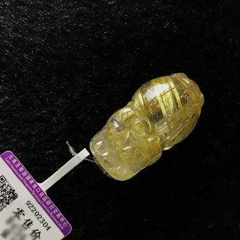 泰晶皮丘挂坠 规格32*18*15mm 重量 15.09克 编码 92202304