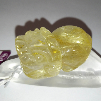 泰晶皮丘挂坠 规格32*18*15mm 重量 15.37克 编码 92202708