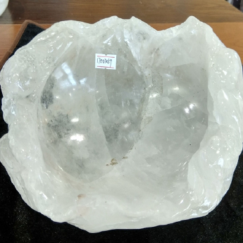 白晶鱼缸摆件（水晶大王收藏）（非卖品）规格22X16X11重量编号17003059