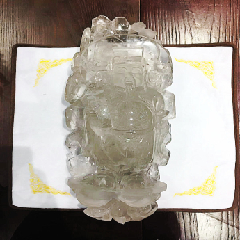 白水晶大财神雕刻摆件（水晶大王收藏）（非卖品）17003104