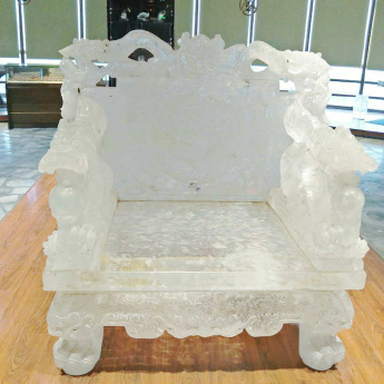龙椅(水晶大王收藏)规格 137*93*135重量 编号82900152