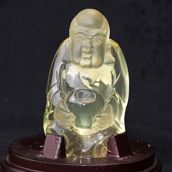 黄晶18罗汉摆件 规格10.7×8.2×6.4/ 重量 185.43/ 编码 47000009
