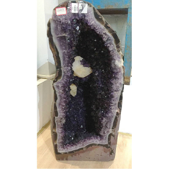 紫晶洞(水精宫殿)规格 宽30高70厚20CM重量 编号17003173