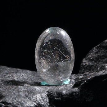 发晶特色挂坠 规格15*21mm 重量 // 编码 93000350
