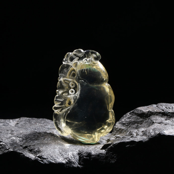 黄晶特色挂坠 规格26*40mm 重量 // 编码 93000342