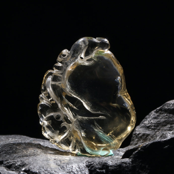 黄晶特色挂坠 规格27*32mm 重量 // 编码 93000376