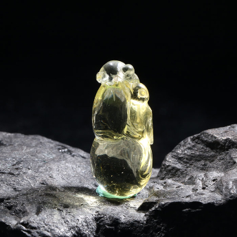 黄晶特色挂坠 规格15*32mm 重量 // 编码 93000460