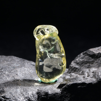 黄晶特色挂坠 规格16*30mm 重量 // 编码 93000551