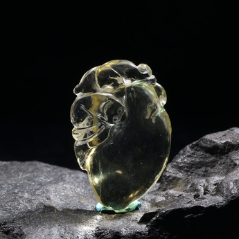 黄晶特色挂坠 规格35*22*9mm 重量 9.52克 编码 93000624