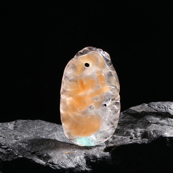 兔毛特色挂坠 规格27*45mm 重量 // 编码 93001073