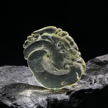 黄晶特色挂坠 规格28*34mm 重量 // 编码 93000962