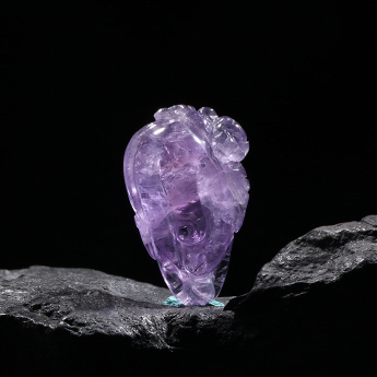紫晶特色挂坠 规格22*35mm 重量 // 编码 93000229