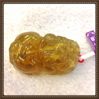 泰晶皮丘挂坠 规格39*22.9*16mm 重量 25克 编码 80001520