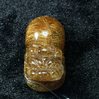 顶级猫眼金铜顺发皮丘挂坠（超大30B3) 规格// 重量 18.53克 编码 92251375