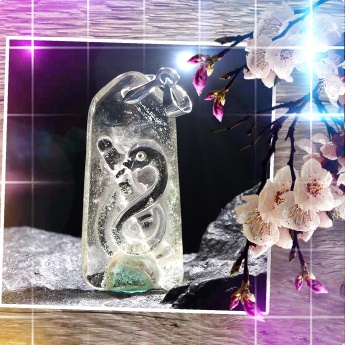 幽灵特色挂坠 规格15*34mm 重量 // 编码 93001034