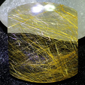 冰种金发晶梯形无字牌挂坠（8#白） 规格51*36mm 重量 40.98克 编码 19000041
