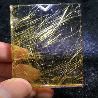 冰种金发晶长方形无字牌挂坠（140#茶） 规格52*35*9mm 重量 42.4克 编码 19000094
