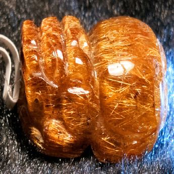铜顺发皮丘挂坠 规格35*19*15mm 重量 18.99克 编码 92251875