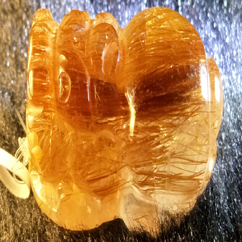铜顺发皮丘挂坠 规格30*19*16mm 重量 // 编码 92251791