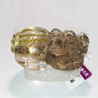 泰晶皮丘挂坠（板金） 规格46*24*13mm 重量 43.41克 编码 92201946
