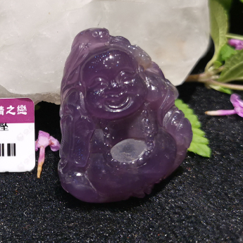 紫玉髓笑佛挂坠 规格38*26mm 重量 23克 编码 80001666