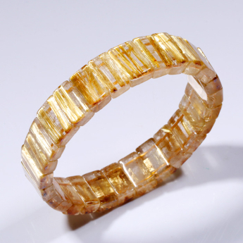 泰晶手排形手链(一路发) 规格1.3×0.8×0.55mm 重量 37.05克 编码 92500207